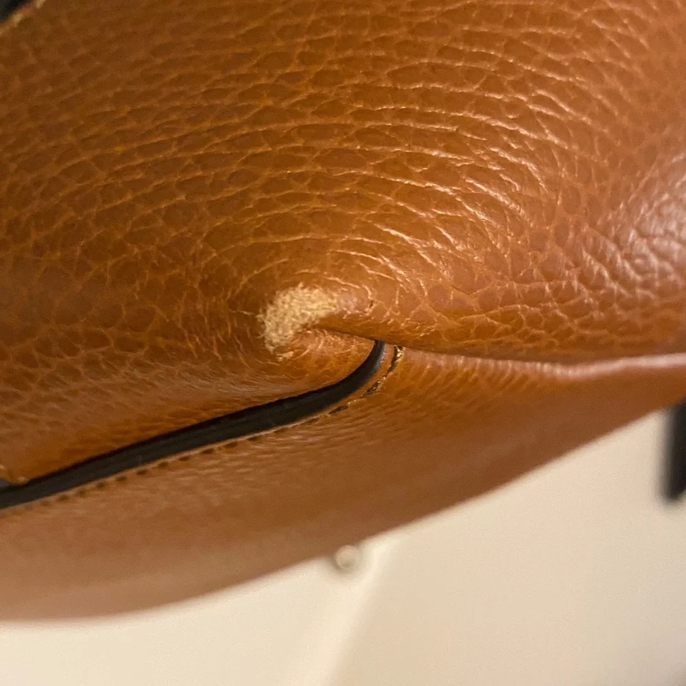 Gucci Tote Bag - Picture 13 of 16